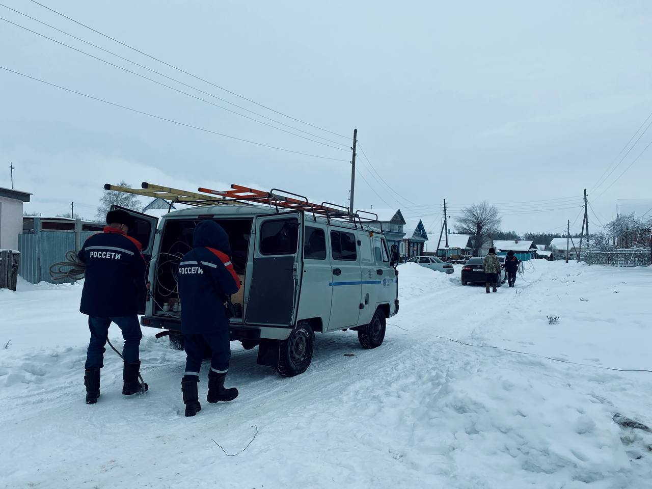 Глава ГКЧС Чувашии посетил Урмарский район, где устраняют локальные  отключения электроэнергии | 16.12.2022 | Чебоксары - БезФормата